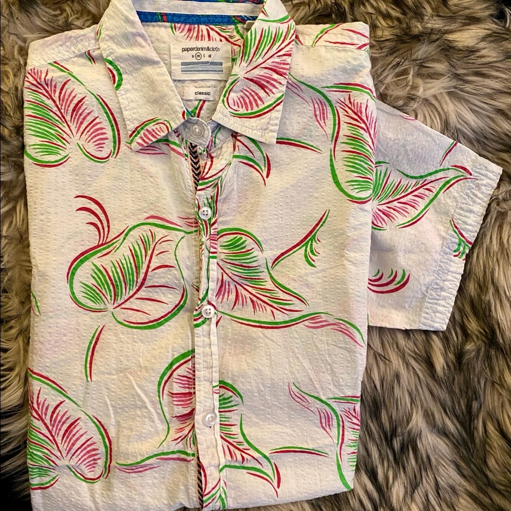 Paper Denim Clots Men’s White Cotton Classic Fit Fuchsia & Green Leafy Shirt!